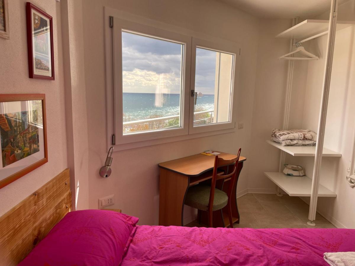 Sea House Iun Q7317 Apartment Santa Maria Navarrese Exterior photo